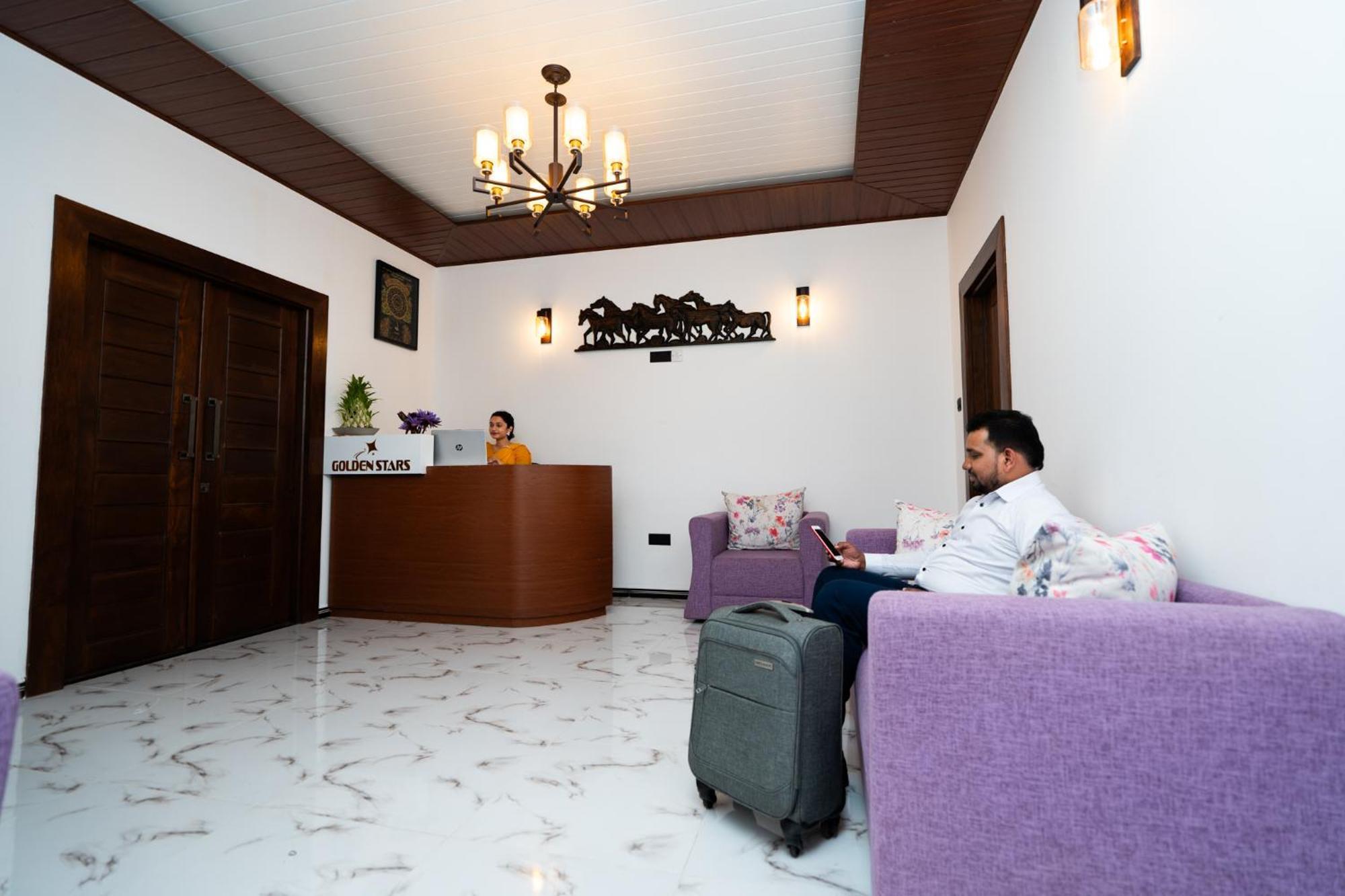 Golden Stars Hotel Dambulla Extérieur photo