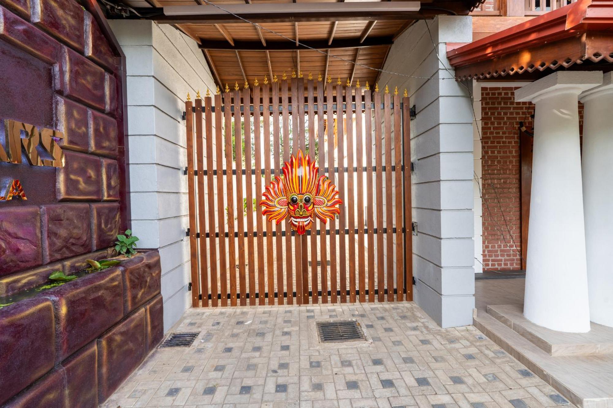 Golden Stars Hotel Dambulla Extérieur photo