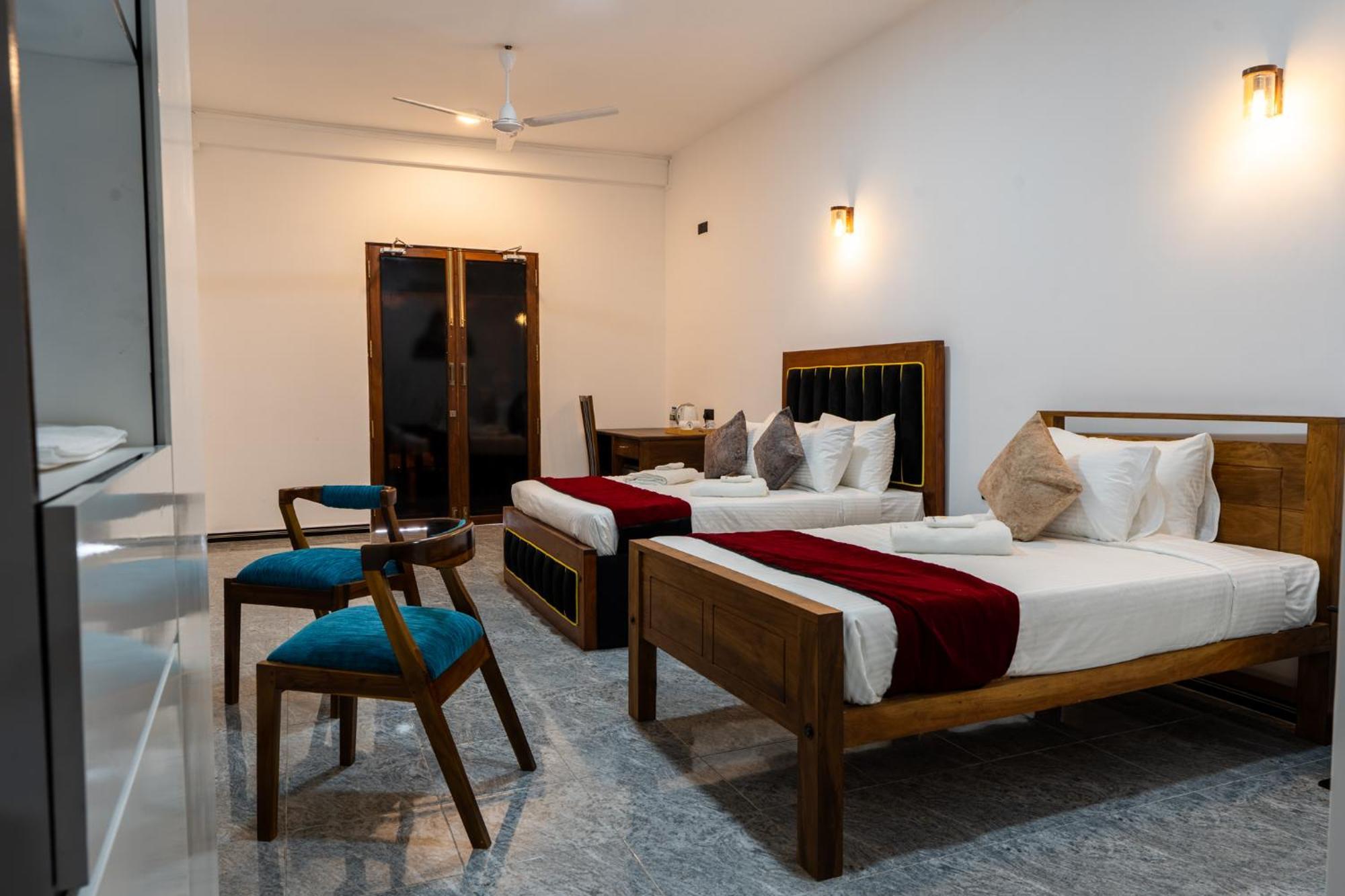 Golden Stars Hotel Dambulla Extérieur photo